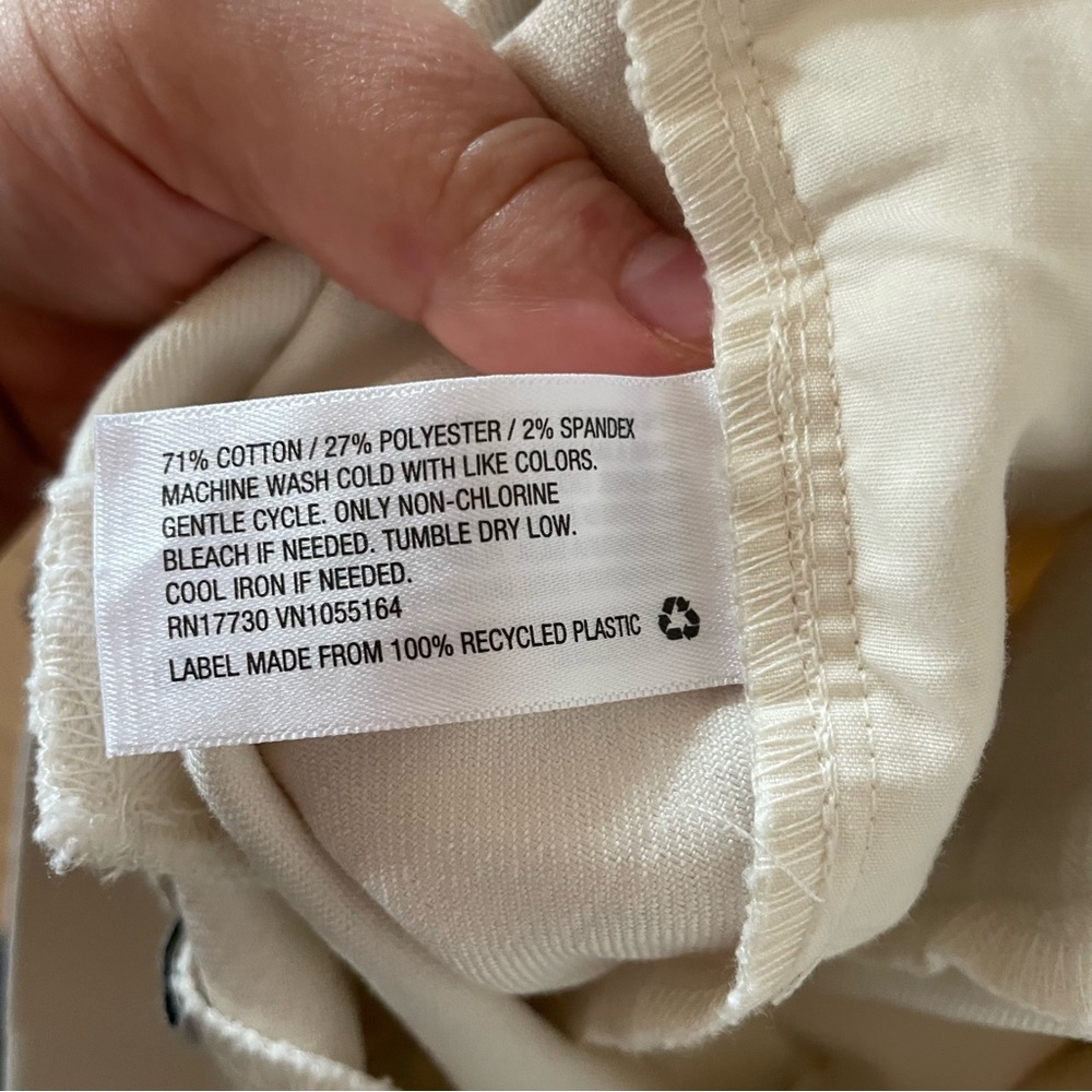 A New Day White Denim Pleated Trouser Style Pants 4 - Picture 8 of 8
